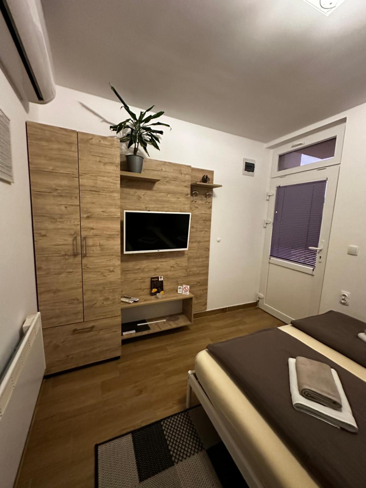 Apartmani Lotus Vrdnik Exterior foto